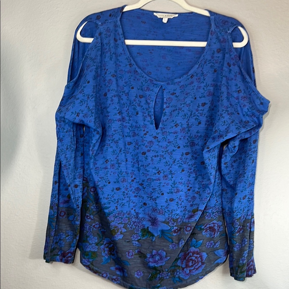 Lucky Brand Blue V-Neck cold shoulder long Sleeve Blousesize L
